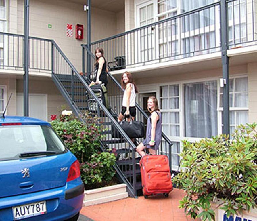 כרייסטצ'רץ' Colonial Inn Motel מראה חיצוני תמונה